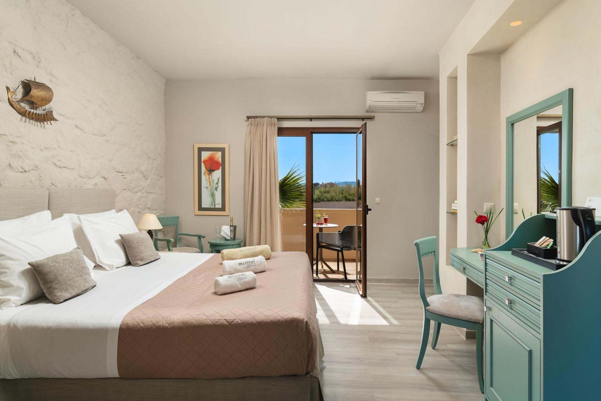 Mistral Hotel - For Solo Travelers Maleme  Exterior photo